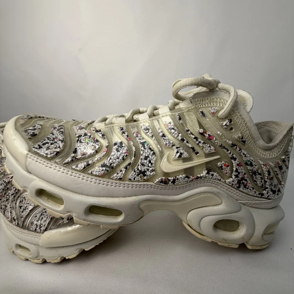 Nike Wmns Air Max Plus LX Running Womens Luxury Shoes Phantom AR0970-002 Sz 7.5